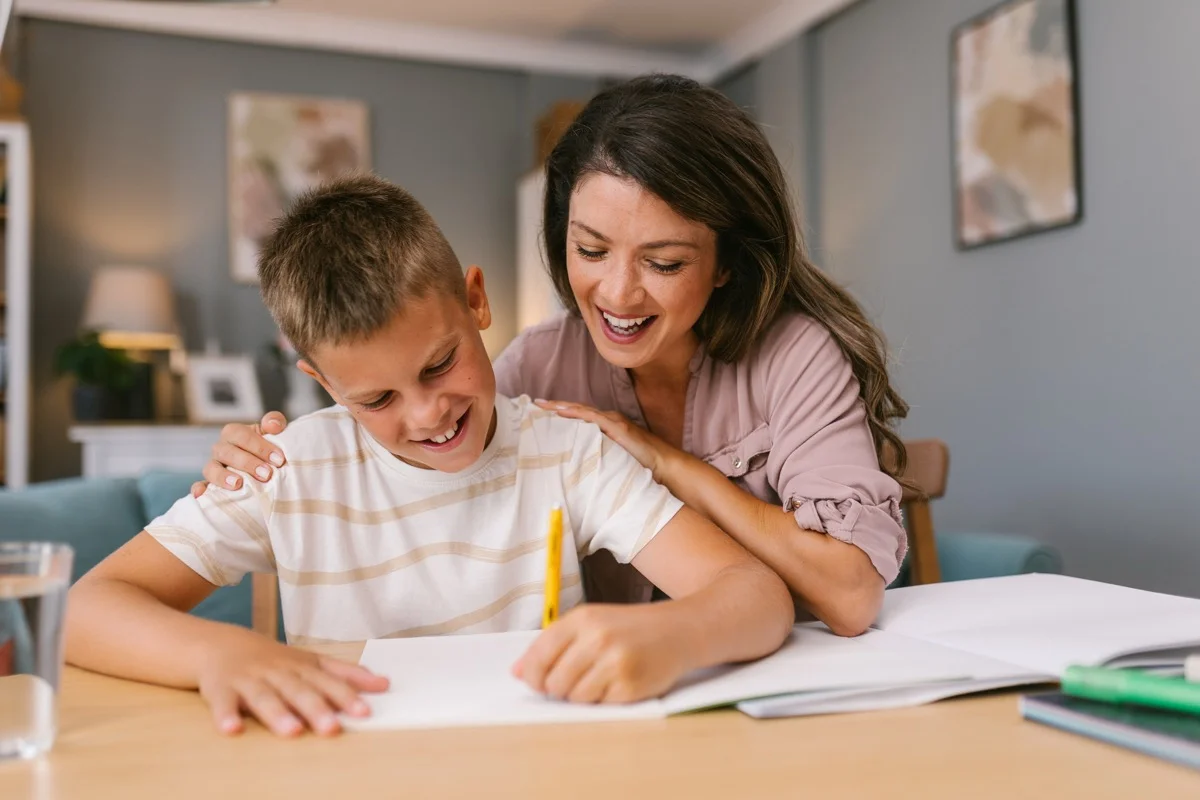 Family learning together with Insta~Lesson